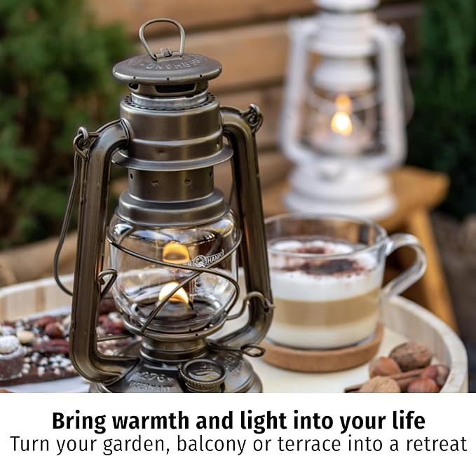 Outdoor Kerosene Fuel Lantern, German Made Weather Resistant Baby Special 276 Galvanized Hurricane Lamp for Camping or Patio, 10 Inches, Cobalt Blue