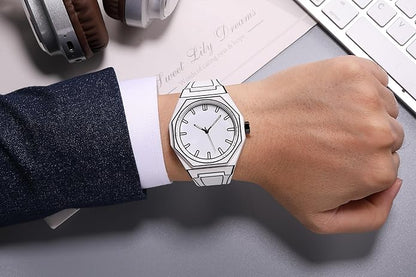 GORBEN Creative Sketch Watch Sports Fashion Quartz Minimalist Black and White Anime Series Watch